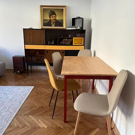 Apartment 1bd In Citycentre With Parking&terrace